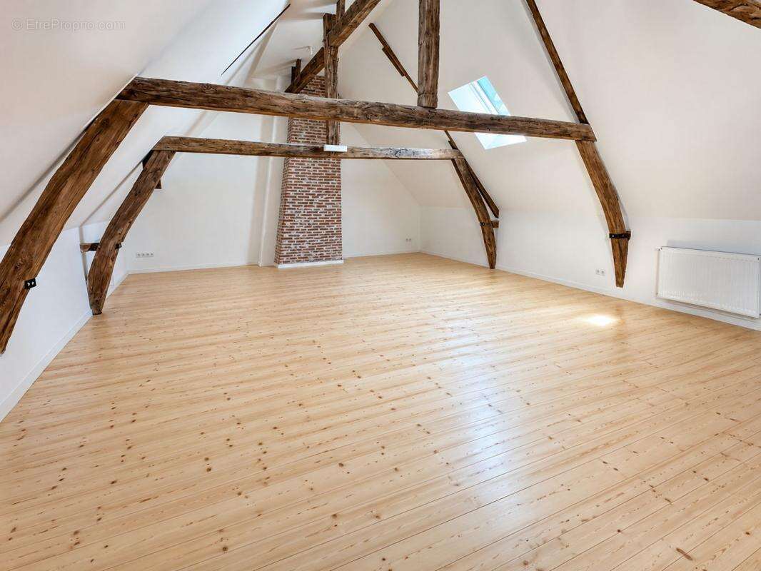 Au cœur d'Auneuil, superbe maison de caractère de 1722 entièrement rénovée – Charme de l'ancien & confort moderne - photo 5