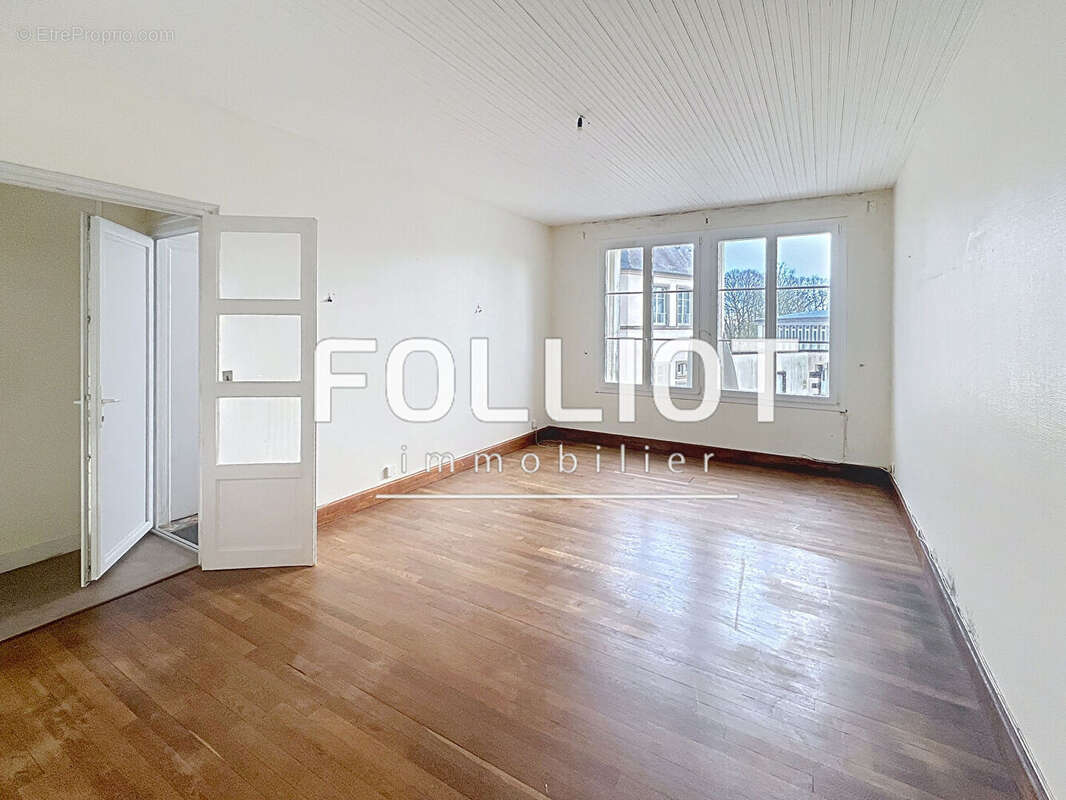 Appartement à COUTANCES