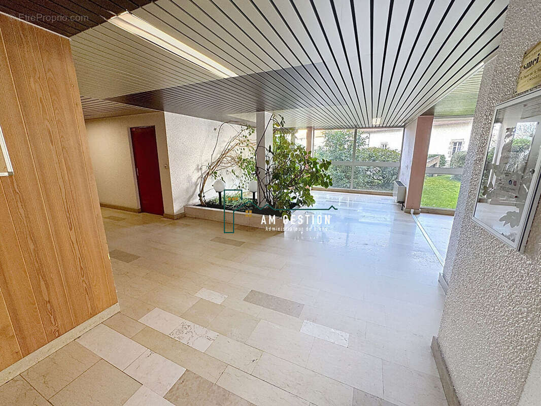 Appartement Limoges 4 pièce(s) 92.65 m2 - photo 2