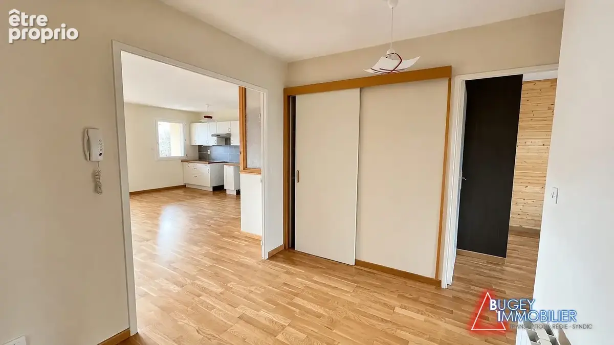 Appartement 75 m² à Amberieu-En-Bugey  - photo 6