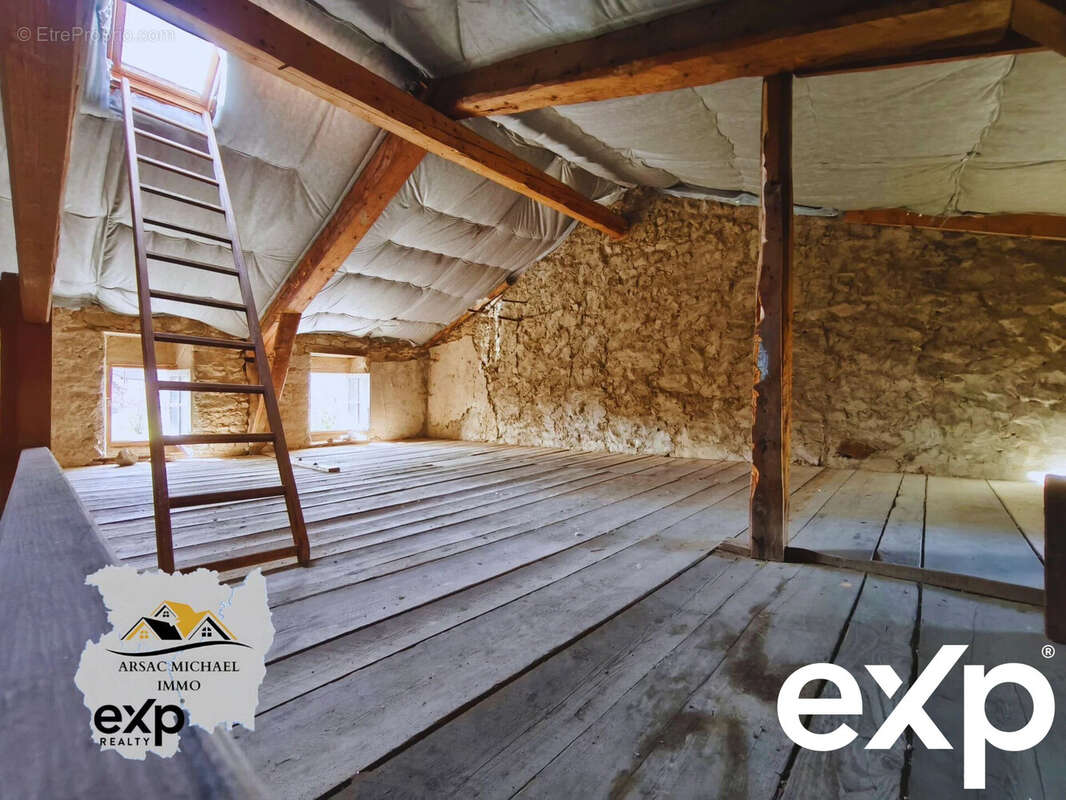 Maison à SAINT-GERMAIN-L'HERM