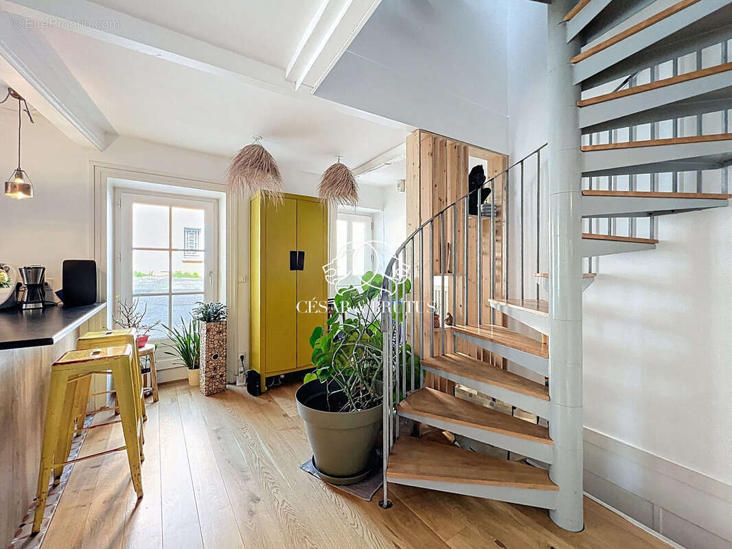 Maison à SAINT-CYR-AU-MONT-D'OR