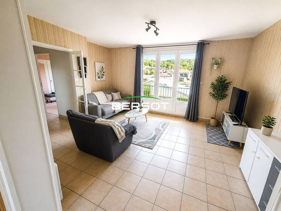 Appartement à NAVENNE