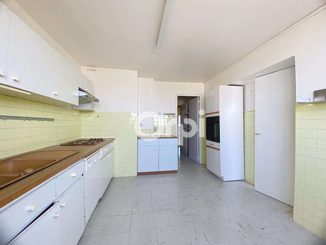 Appartement avec Garage et vue mer à Vendre - photo 16
