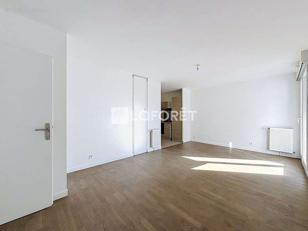 Achères - Appartement 2 pièces de 48 m² avec balcon et parking - photo 4