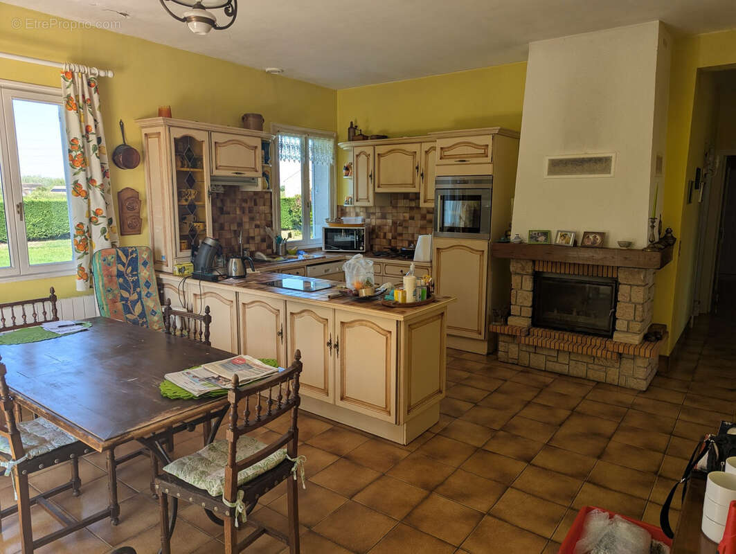 Maison à MONTGIVRAY