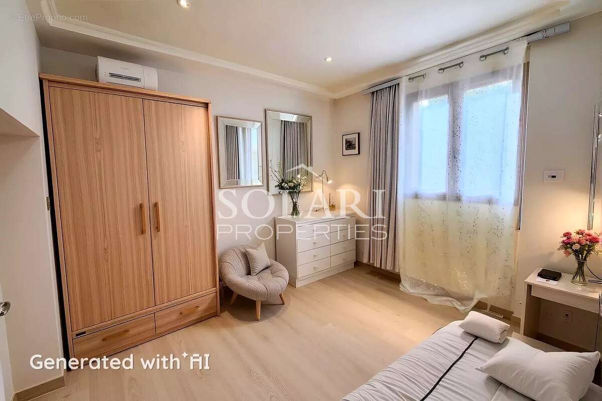 Maison à MANDELIEU-LA-NAPOULE