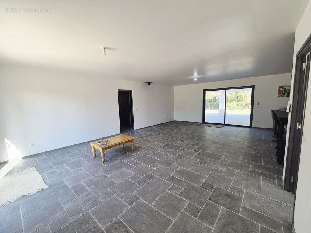 Maison à LE CANNET-DES-MAURES