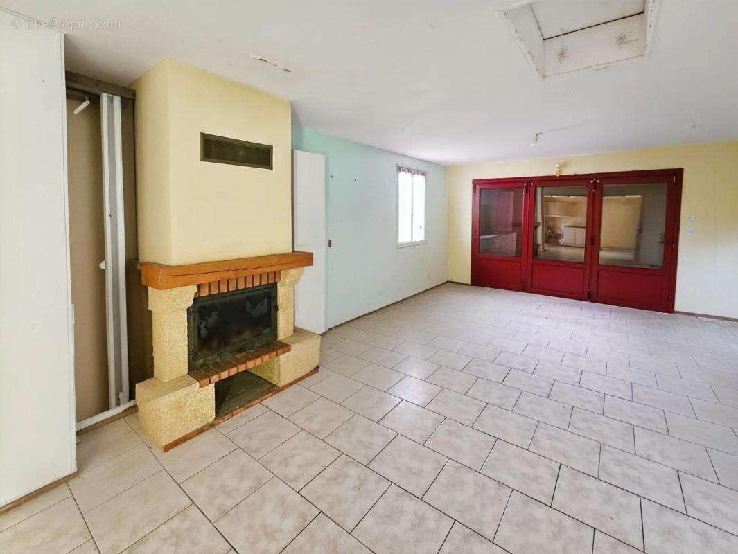Maison à EPUISAY