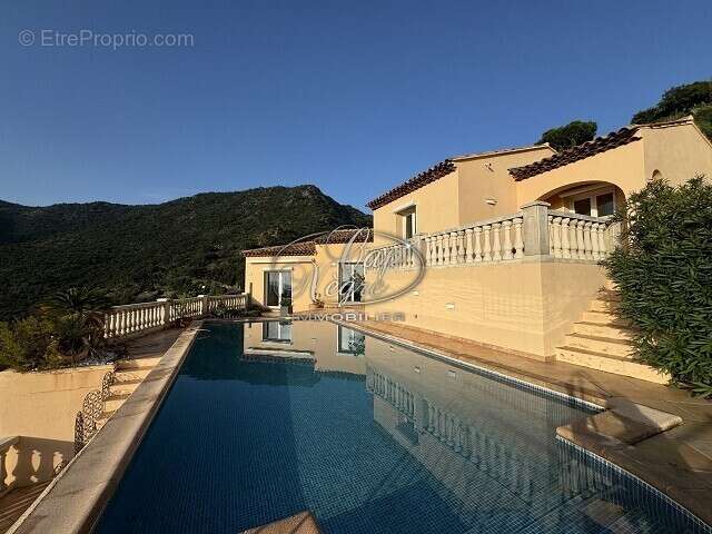 Maison à LE LAVANDOU