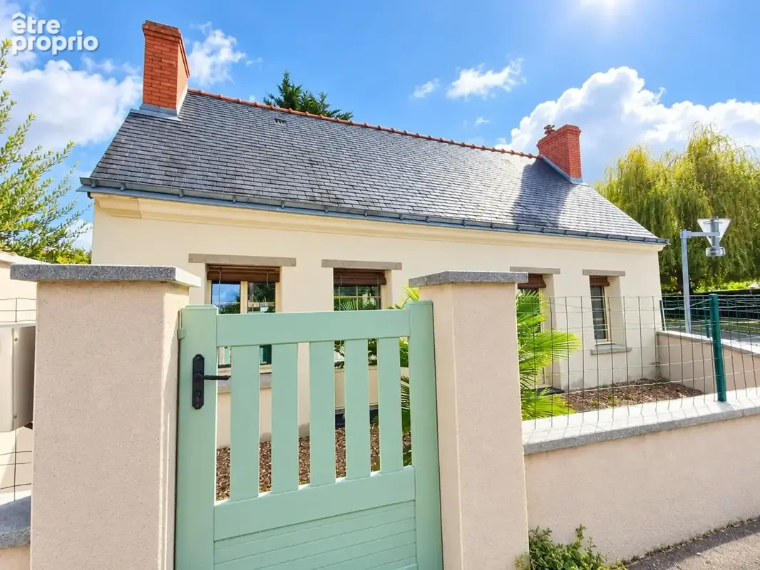 Charmante maison en pierres - située au coeur des Rosiers sur Loire - photo 1