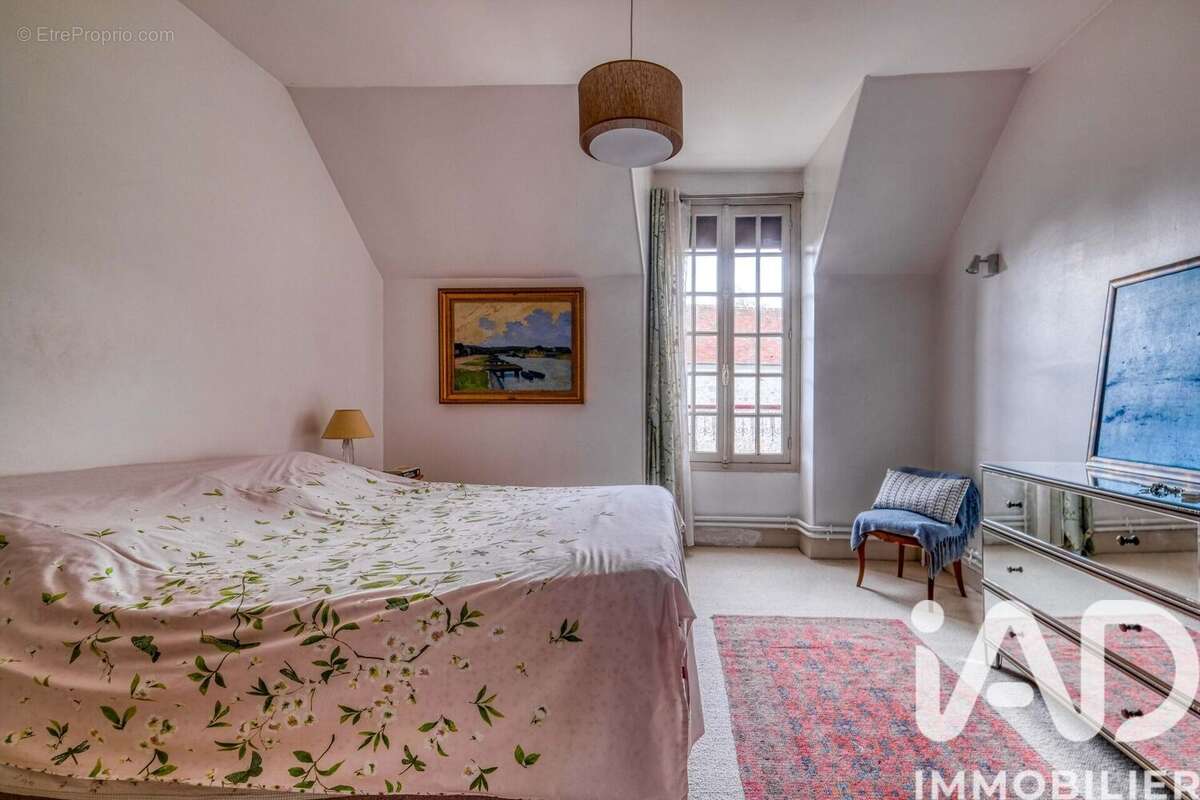 Photo 5 - Maison à VALLANGOUJARD