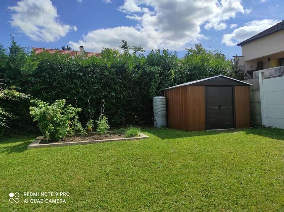 Maison à VIGNEUX-SUR-SEINE