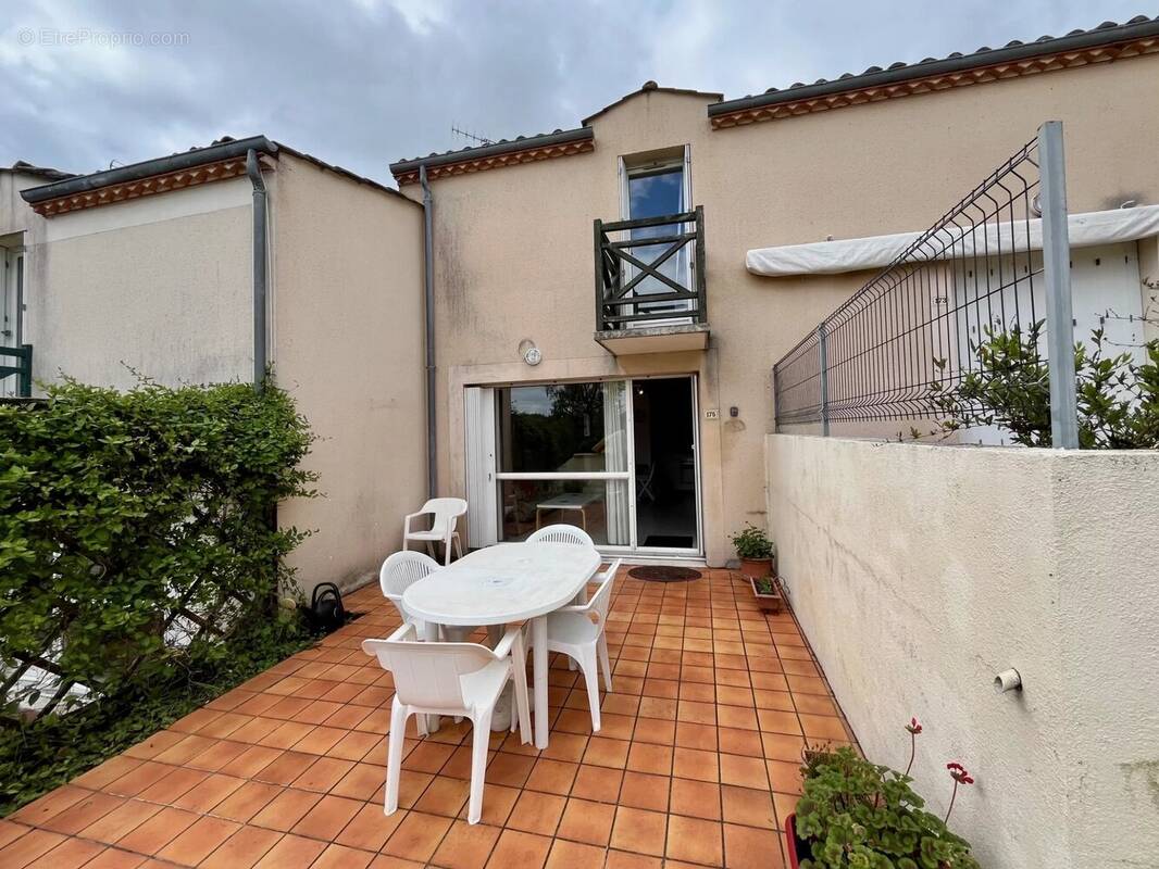 Maison à BOUTEILLES-SAINT-SEBASTIEN