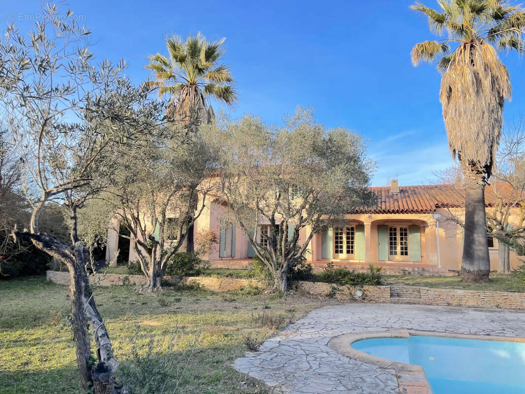 Maison à SIX-FOURS-LES-PLAGES