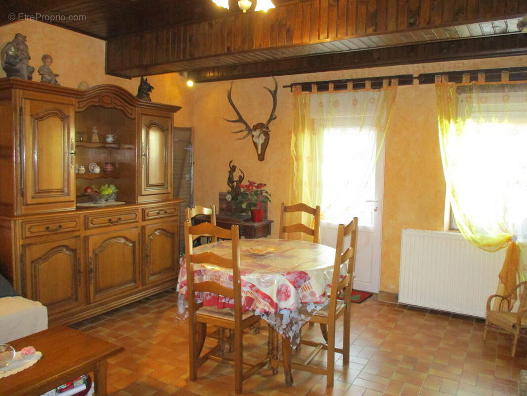 Maison à CHATEAU-CHINON(VILLE)