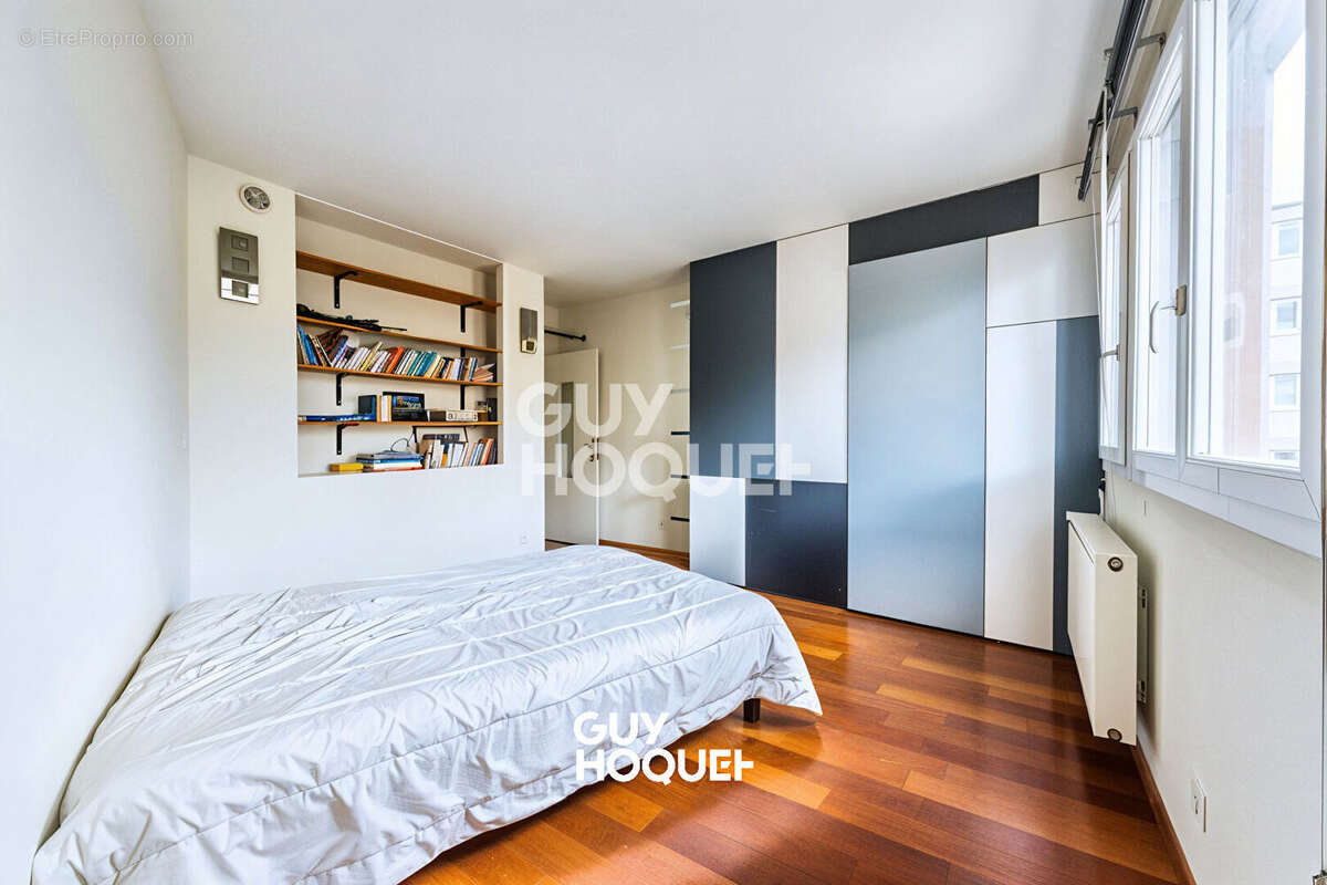 Appartement à PARIS-10E