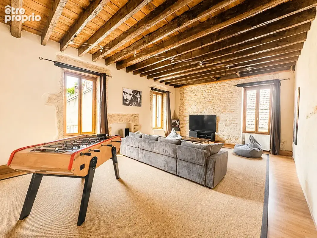 Immeuble dans village viticole : MURS d'un fonds de commerce de 104 m2 + T5 libre de 156 m2 avec 100 m2 de pièce de vie - Cave v - photo 5