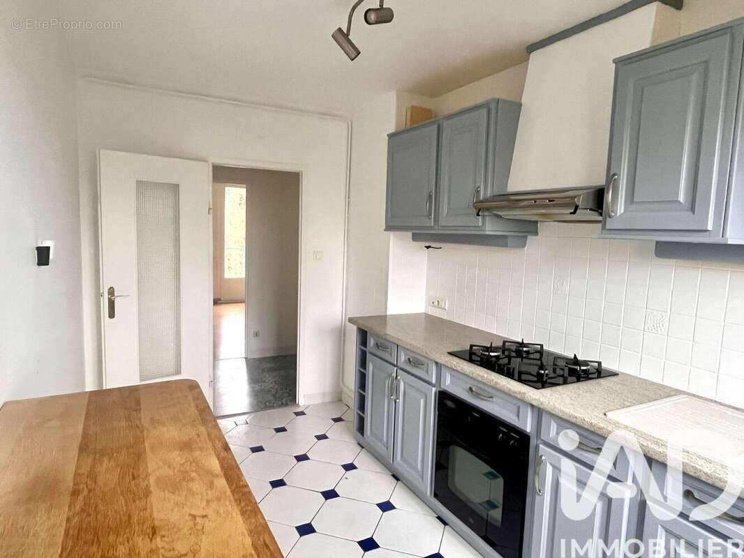 Photo 8 - Appartement à COMPIEGNE