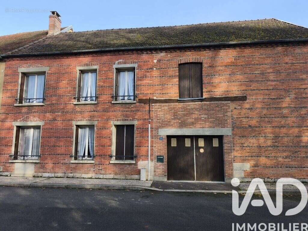Maison 147 m² à Baye  - photo 2