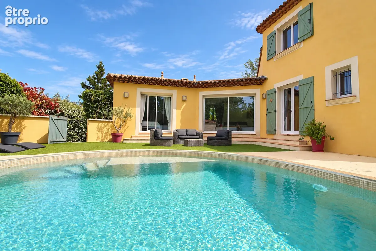 À vendre à Forcalqueiret  - Villa  170 m² + studio indépendant et piscine chauffée - photo 13