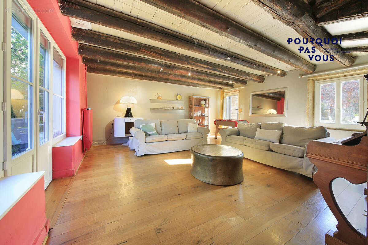 Maison à SAINTE-FOY-LES-LYON