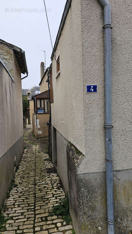 Maison à SAINT-MARCEL