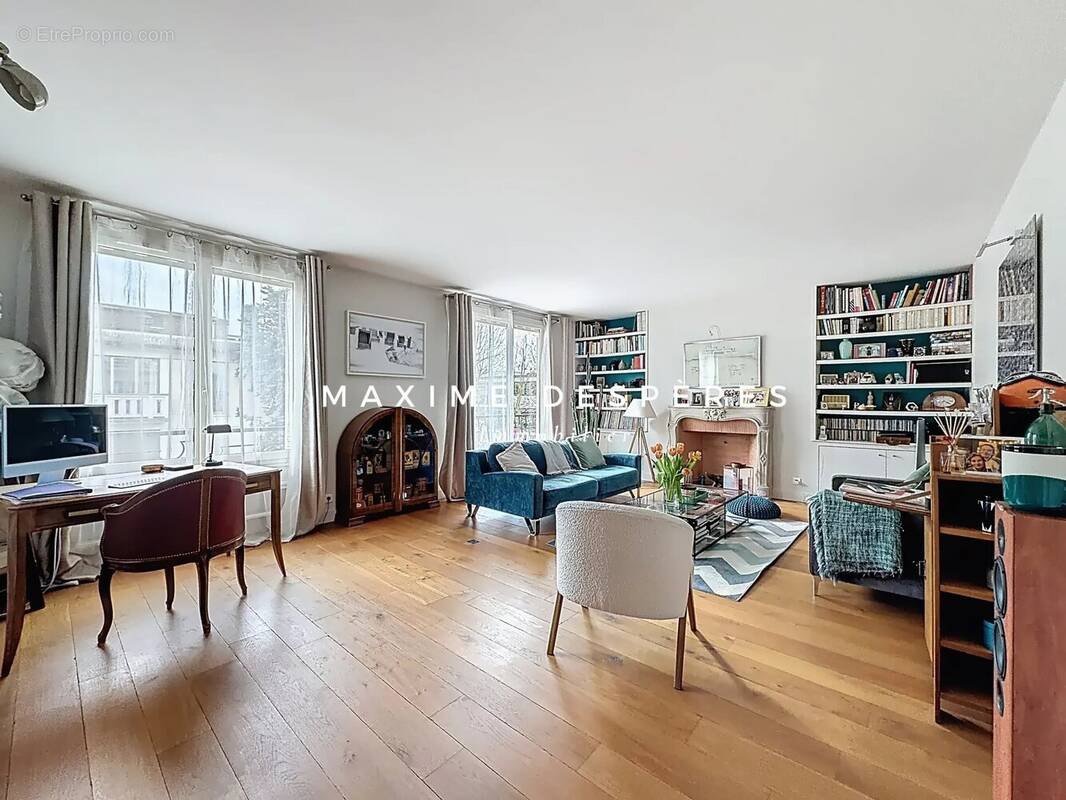 Appartement à NEUILLY-SUR-SEINE