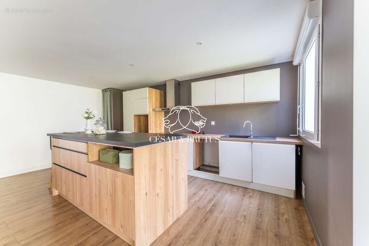Appartement à LYON-7E