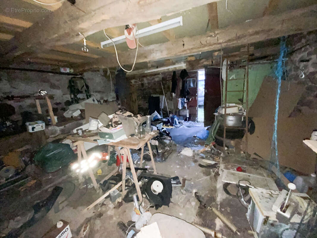 Maison à SAINT-SERNIN-DU-BOIS