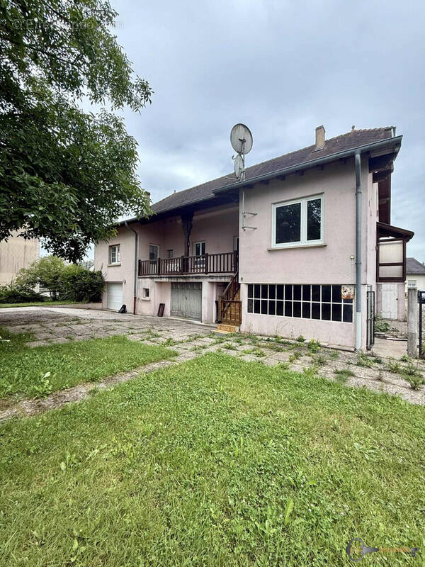 Maison 261 m² à Petit-Rederching  - photo 2