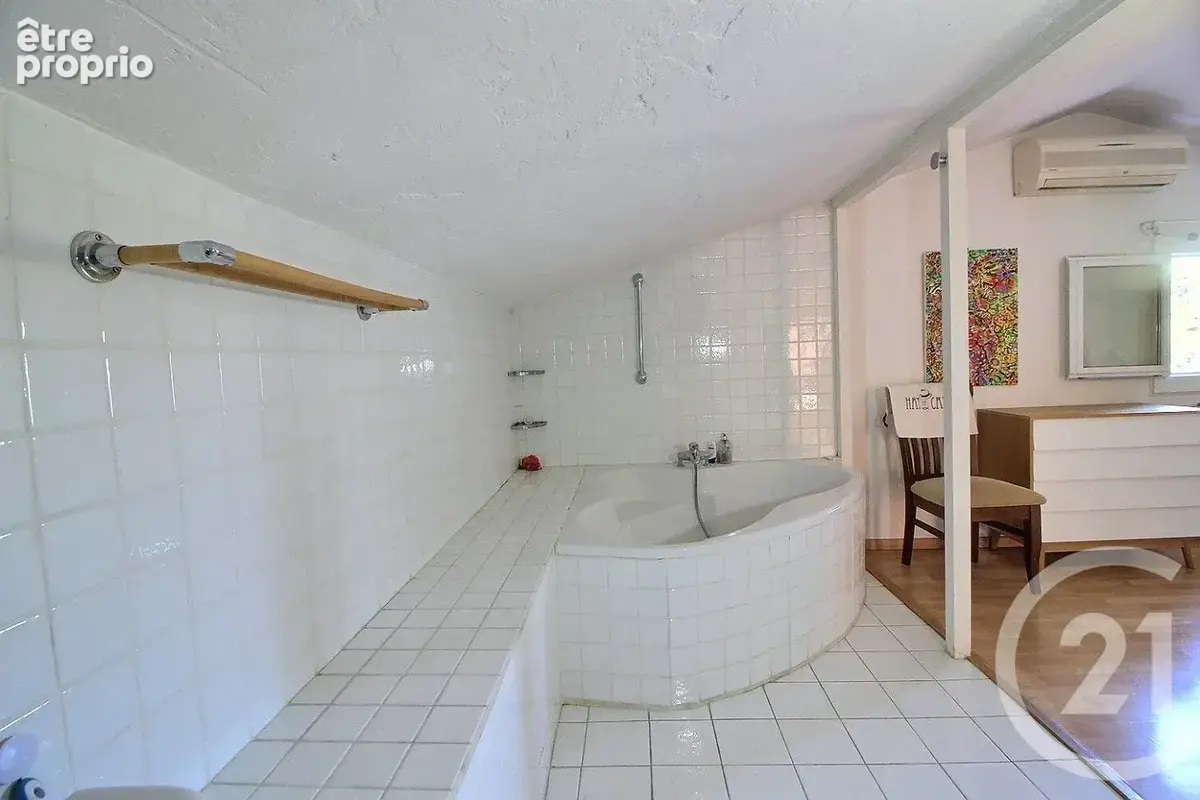 Maison 5 pièces 142 m² à vendre à Mouans-Sartoux (06370) - photo 10