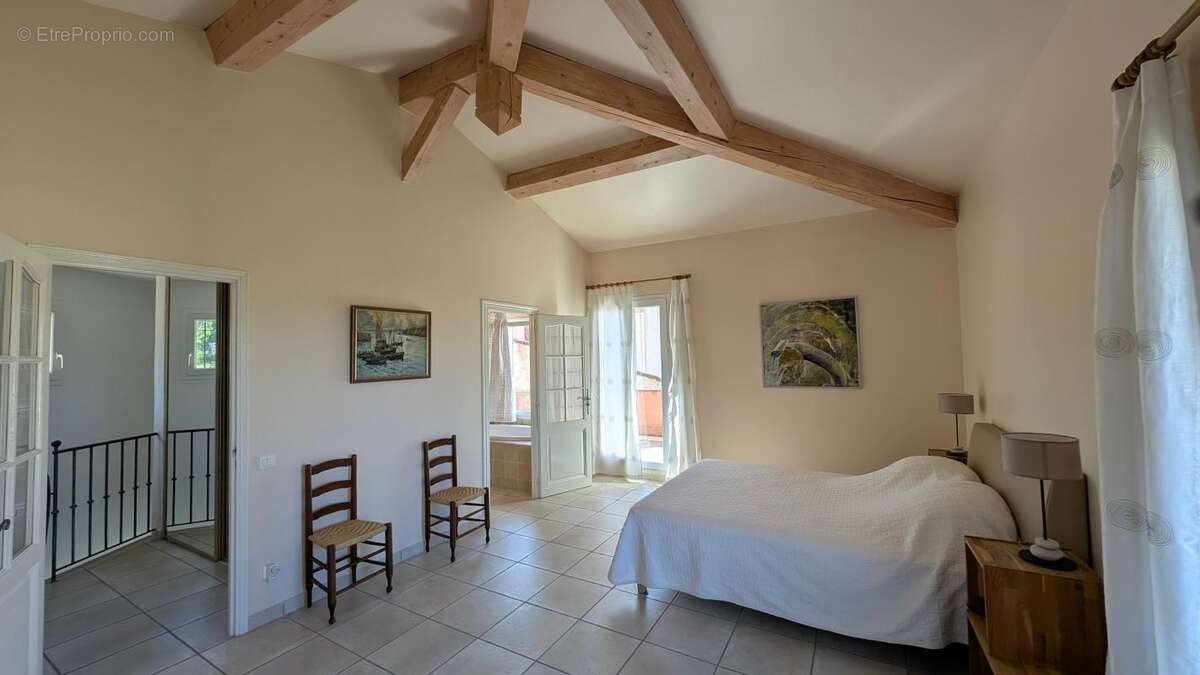 Maison à SIX-FOURS-LES-PLAGES