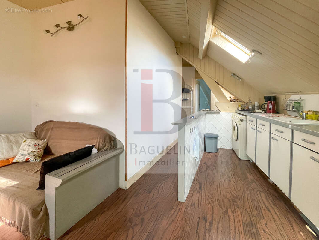 Appartement à FOURAS