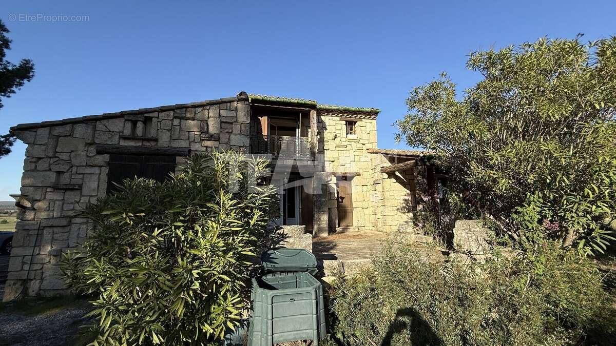 Maison à VILLEVEYRAC