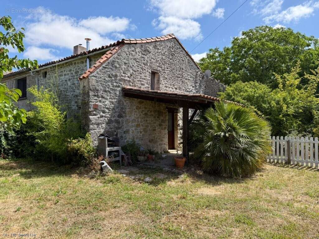 Maison à MANSLE