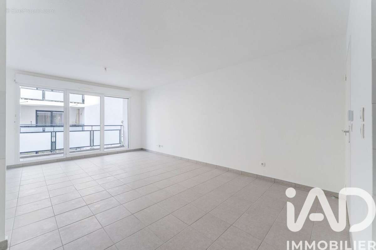 Photo 2 - Appartement à LYON-9E