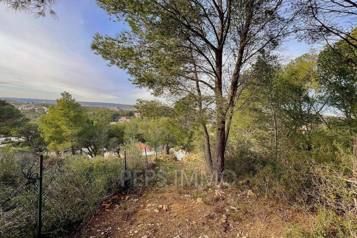 Terrain à ENSUES-LA-REDONNE