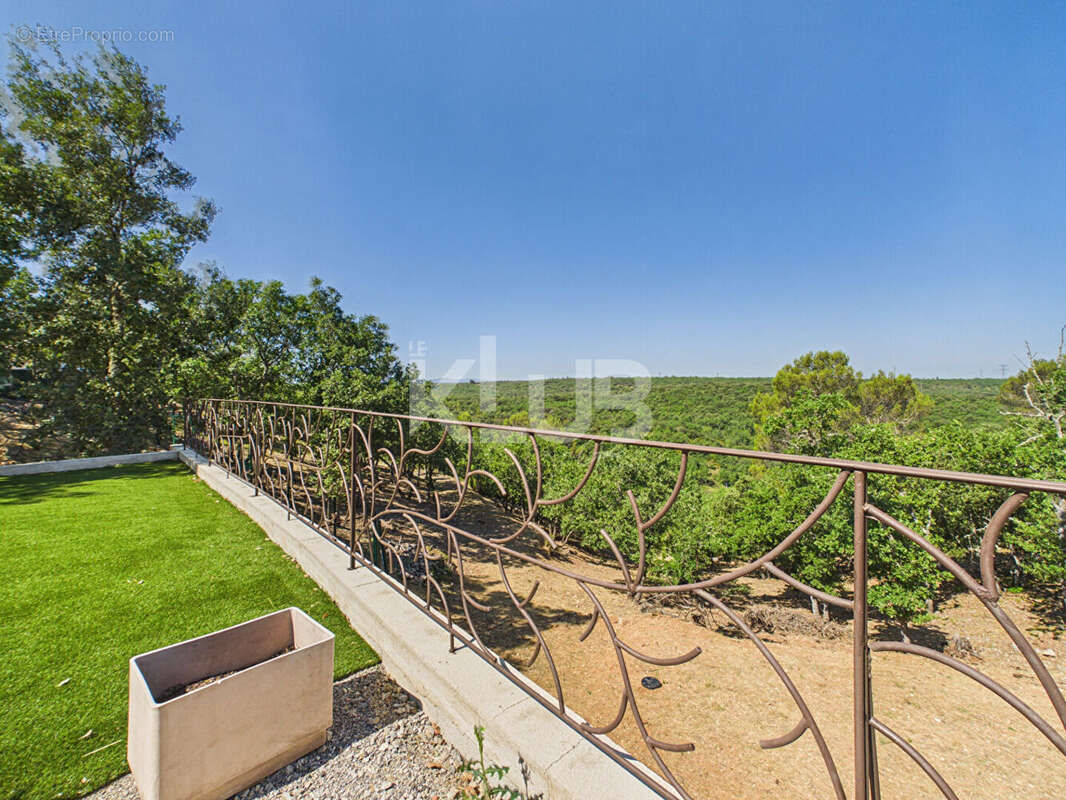 Villa Ginasservis 4 pièces100 m² sur 11767m² de parcelle - photo 4