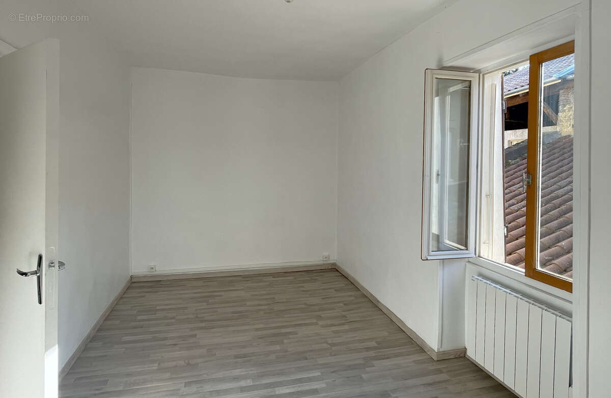 Appartement à CHATILLON-SUR-CHALARONNE