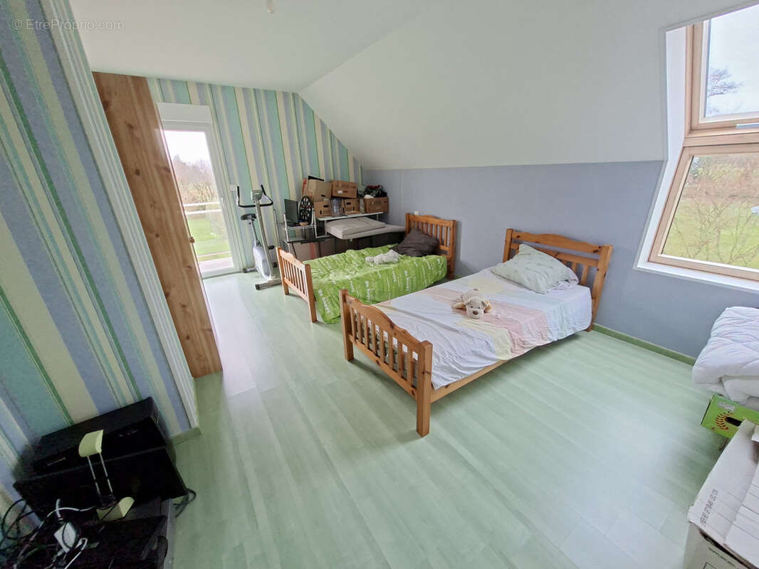 Maison 211 m² à Sainte-Mere-Eglise  - photo 6