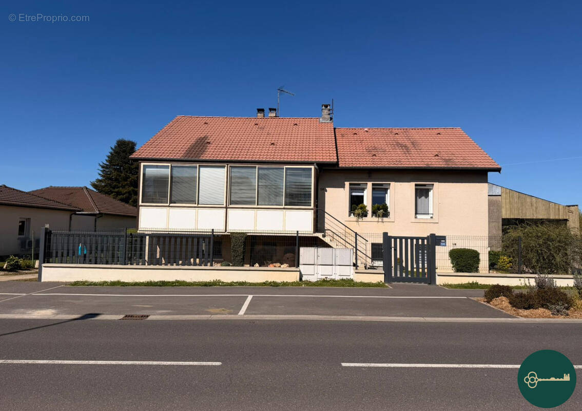 Maison à GONDREVILLE