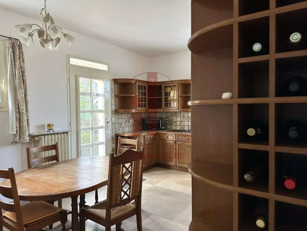 Maison à SAINT-MARTIN-EN-BIERE