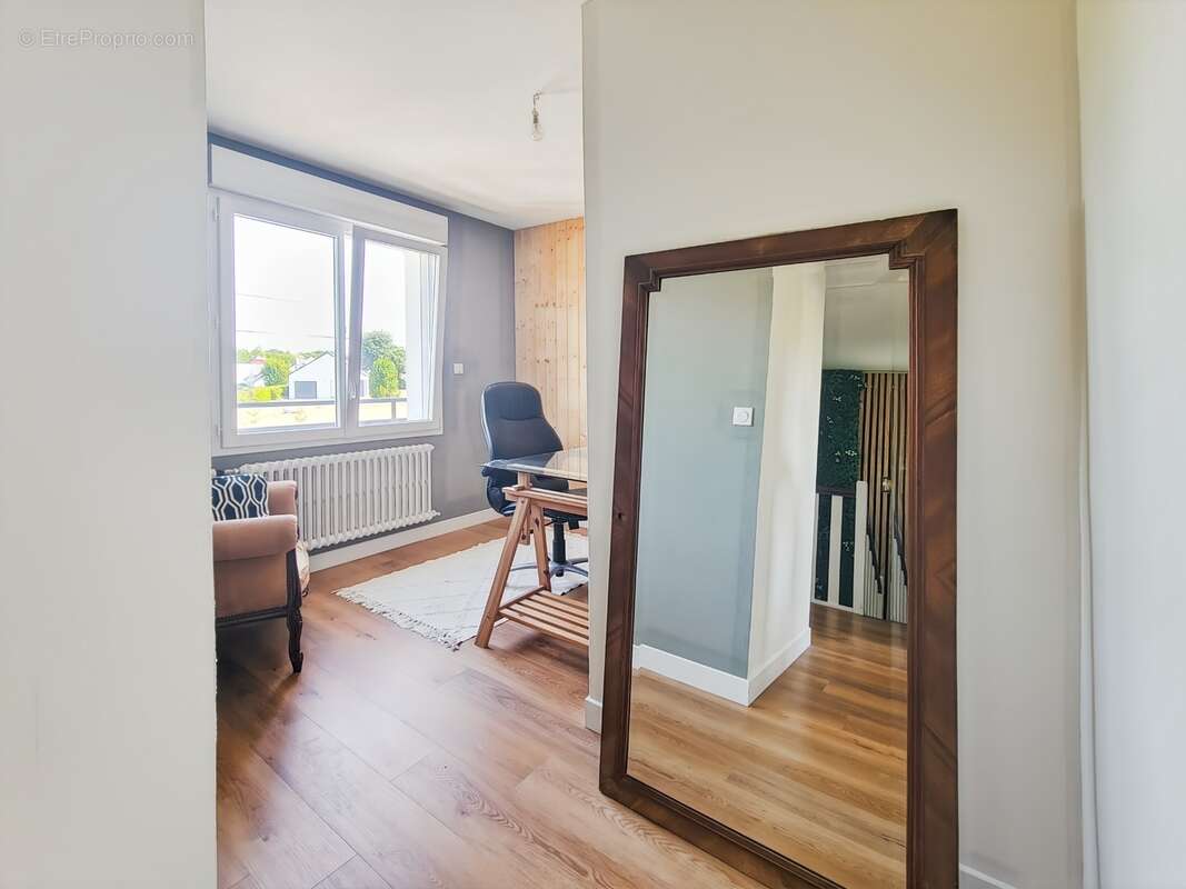 PONT-AVEN – Maison familiale rénovée, pensée pour évoluer jusqu’à 5 chambres - photo 6