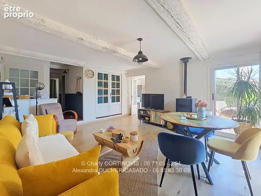 Maison de village Chateau Arnoux Saint Auban 140 m2 avec terrasse, combles et caves - photo 5