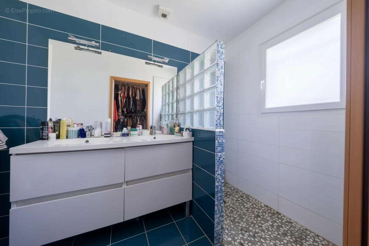 Maison à GRAZAC