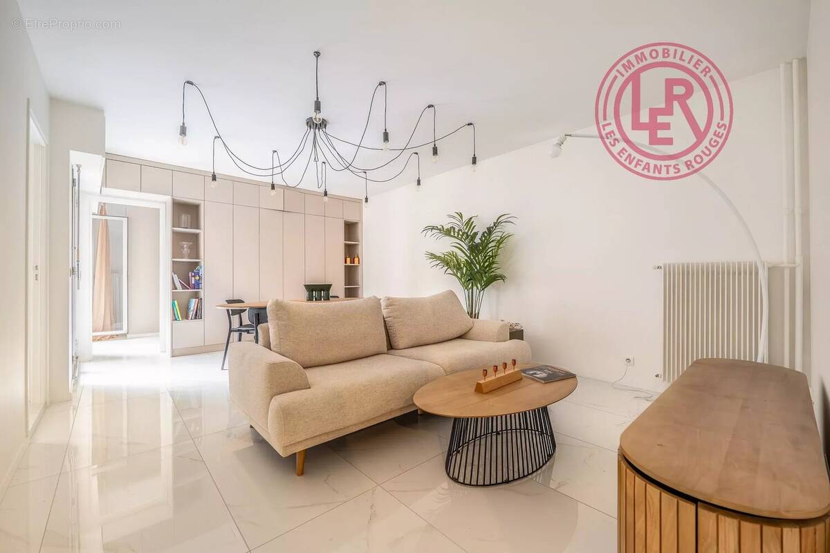 Appartement à PARIS-3E