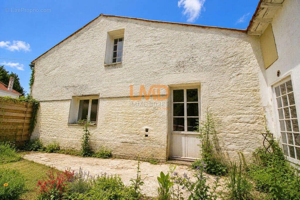 Ensemble immobilier à rénover - photo 4