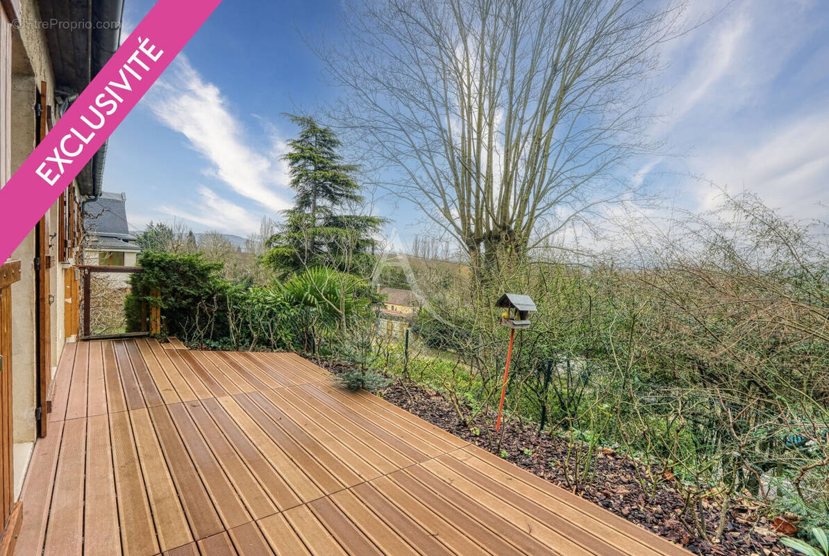 Maison à VAUX-SUR-SEINE