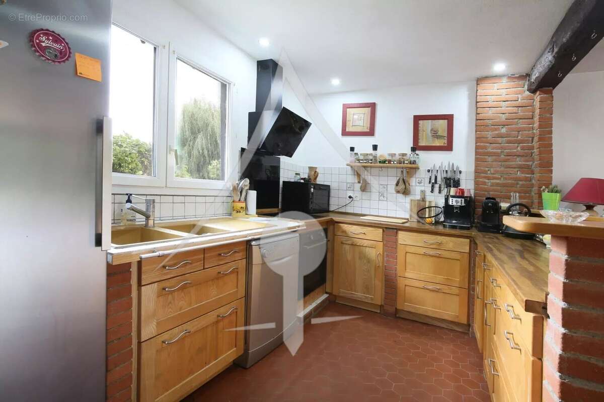 A vendre propriété de 7 pièces à POMPERTUZAT - photo 8
